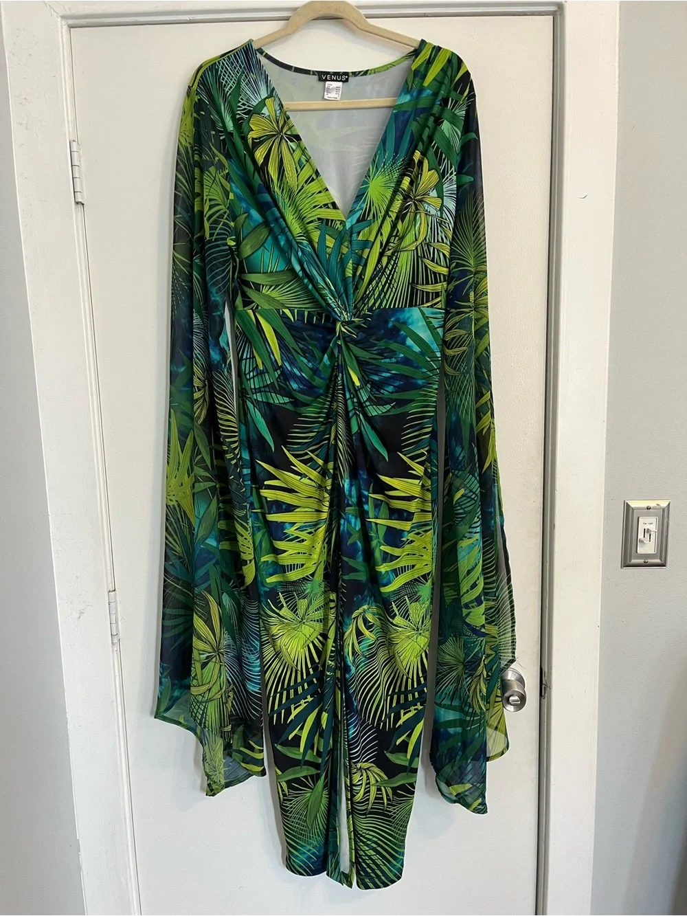 VENUS exaggerated bell sleeve Green Blue Tropical palm Leaf Maxi Dress J.Lo slit - Picture 2 of 7